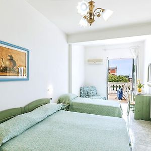 Dreibettzimmer